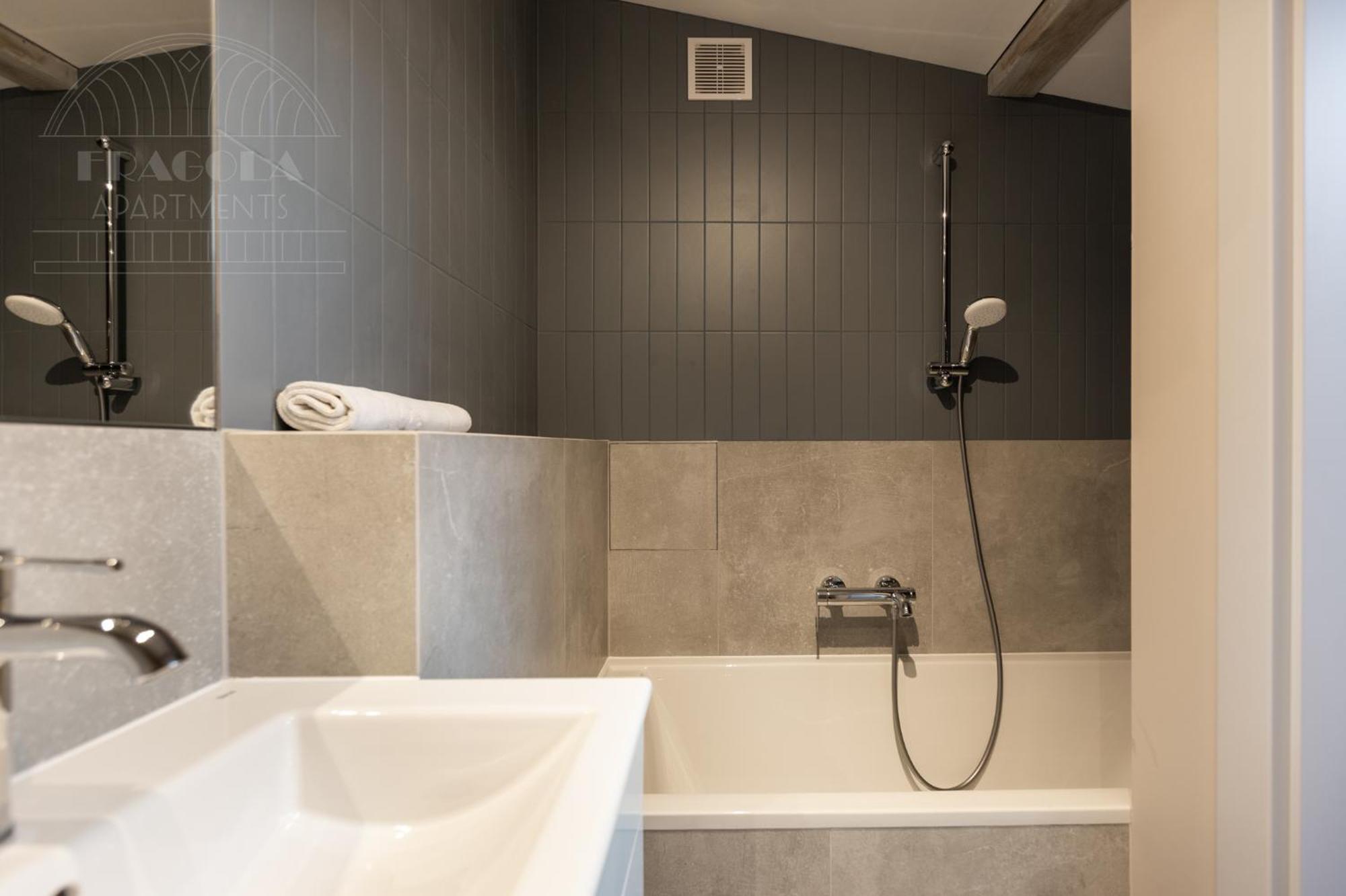 Spacious Apartment 11 Pax, Vistula River - Fragola Apartments Krakow Exterior photo